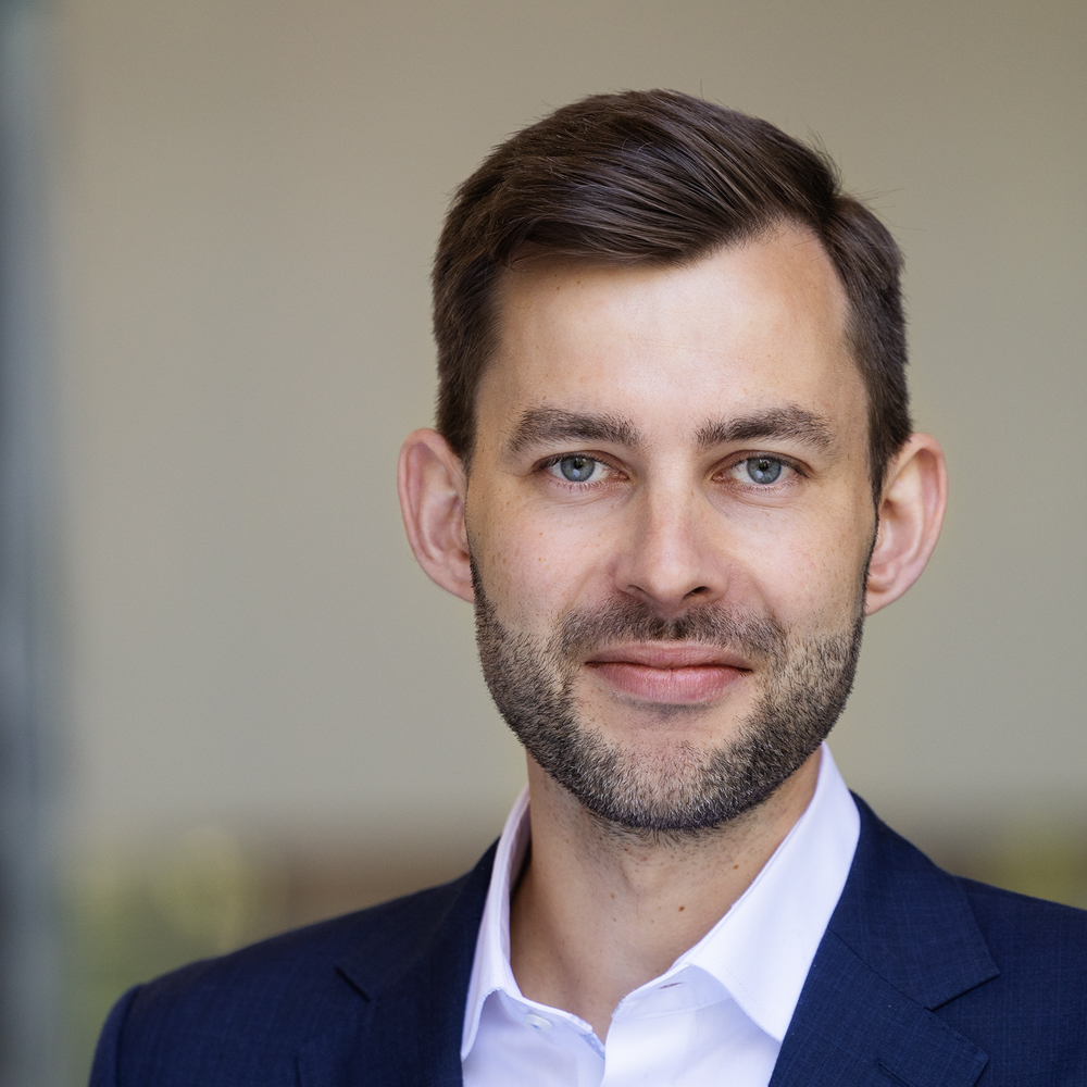 Portraitfoto von Lennart Strelau