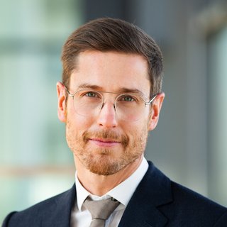 Portraitfoto von Florian Mieden