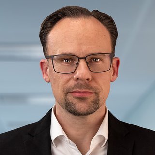 Portraitfoto von Dr. Gerd J. Hahn