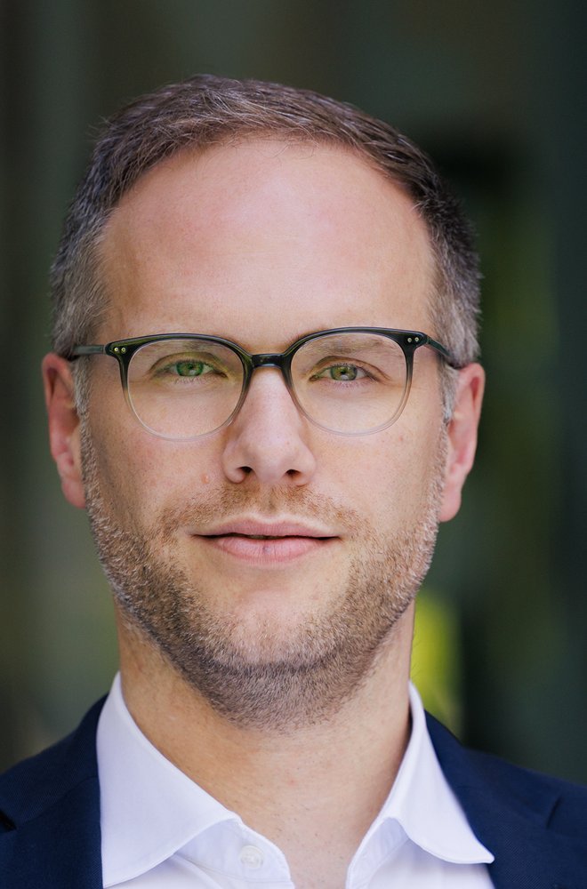 Portraitfoto von Philipp Denker