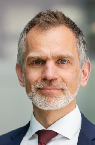 Portraitbild von Hannes Seidl