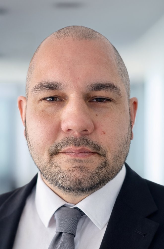 Portraitfoto von Dr. Roman Klahm